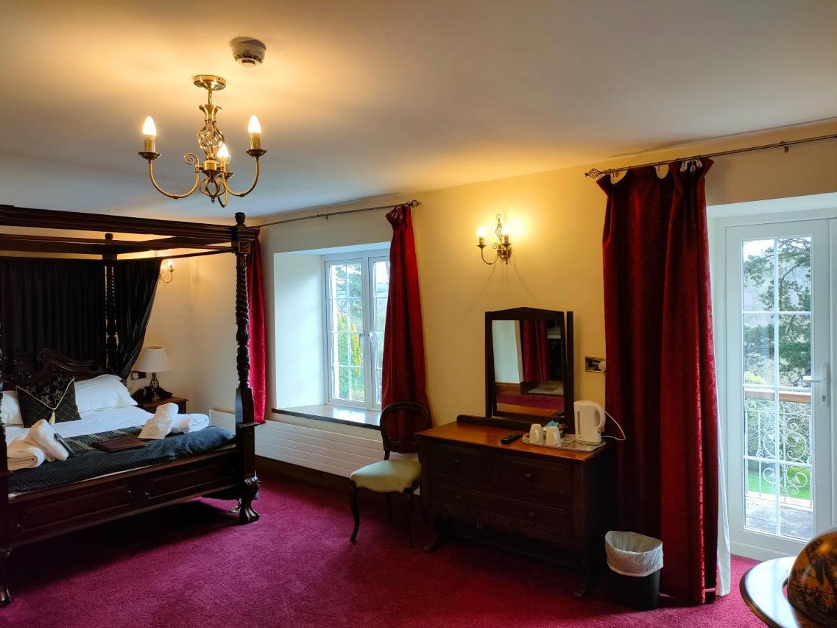 Great Trethew Manor Hotel & Self Catering Lodges Liskeard Buitenkant foto