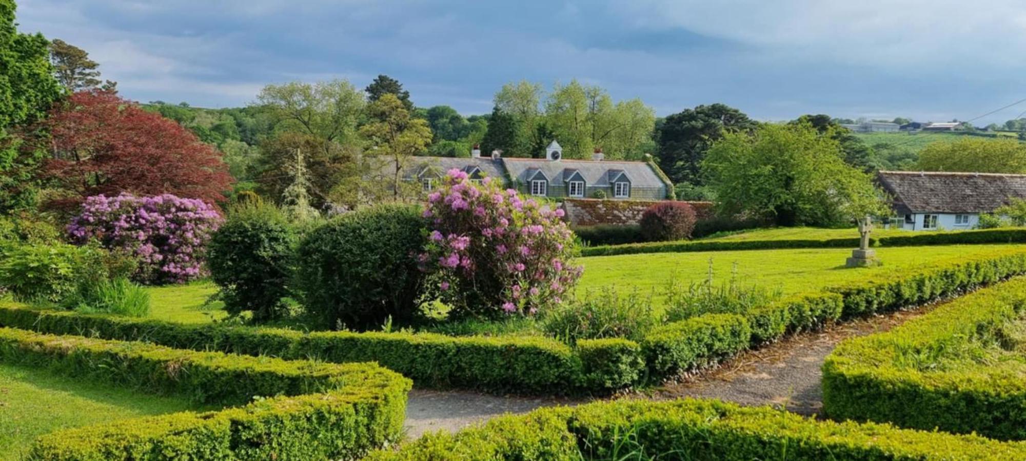 Great Trethew Manor Hotel & Self Catering Lodges Liskeard Buitenkant foto