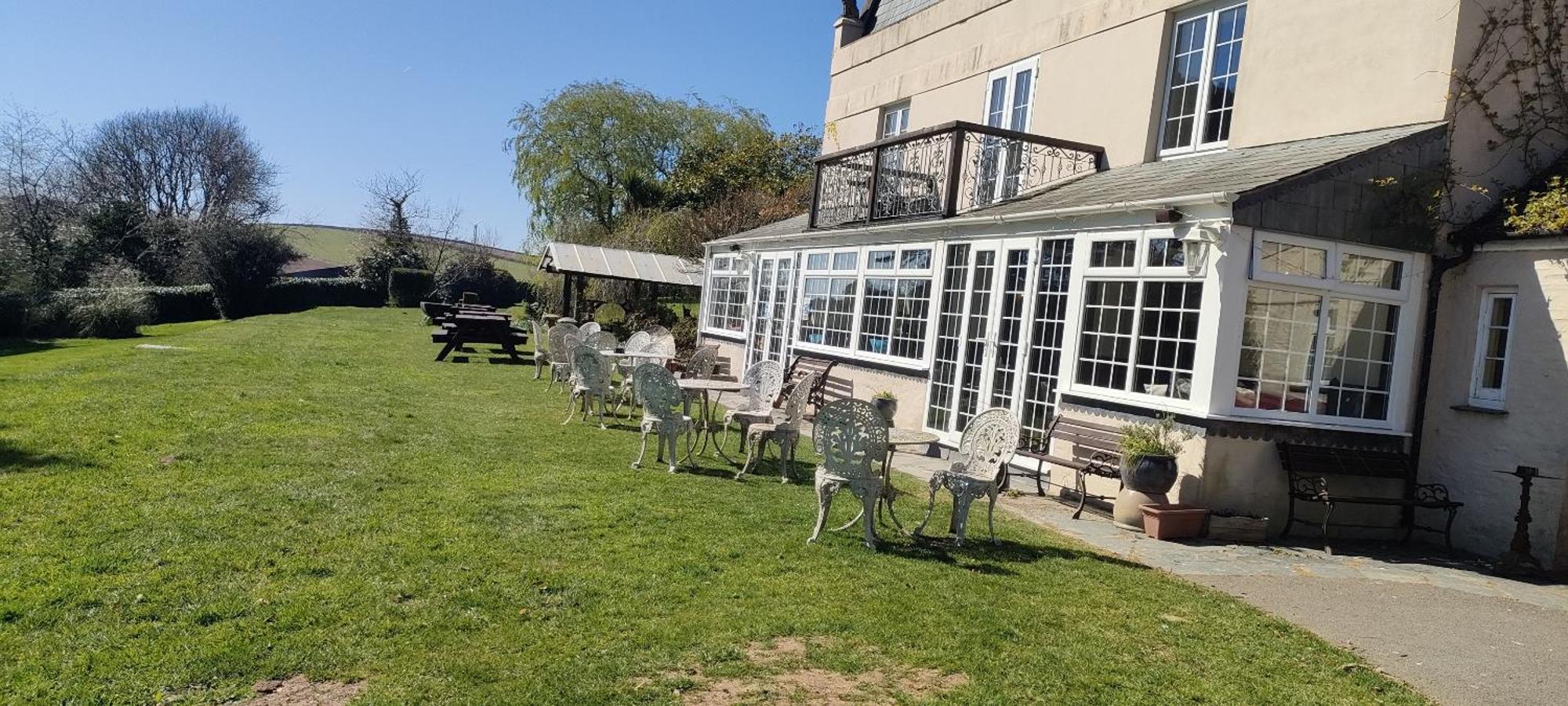 Great Trethew Manor Hotel & Self Catering Lodges Liskeard Buitenkant foto